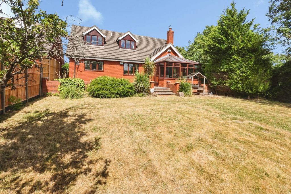 Property photo 1 of 19 Rear