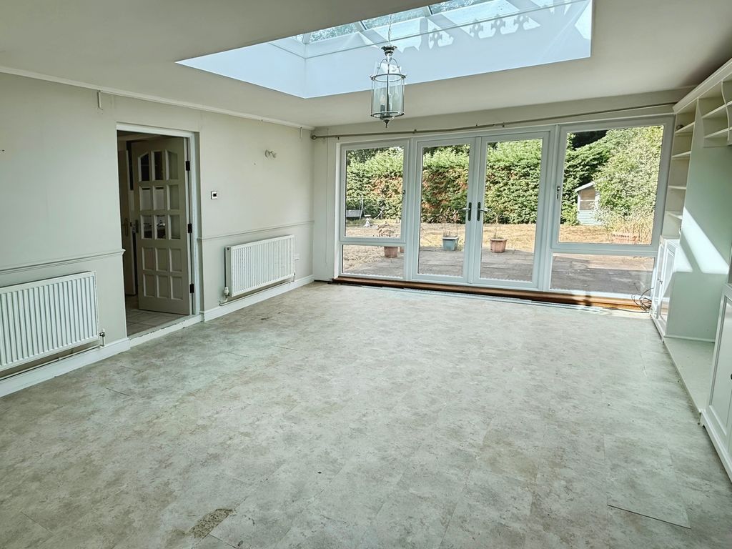 Property photo 2 of 29