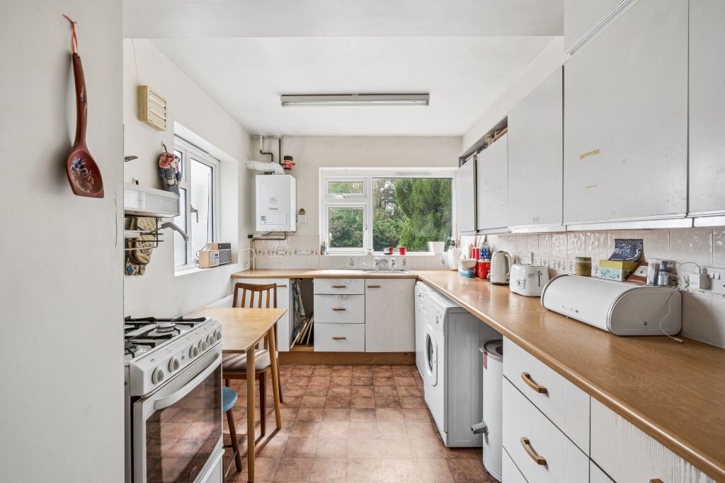 Property photo 3 of 13