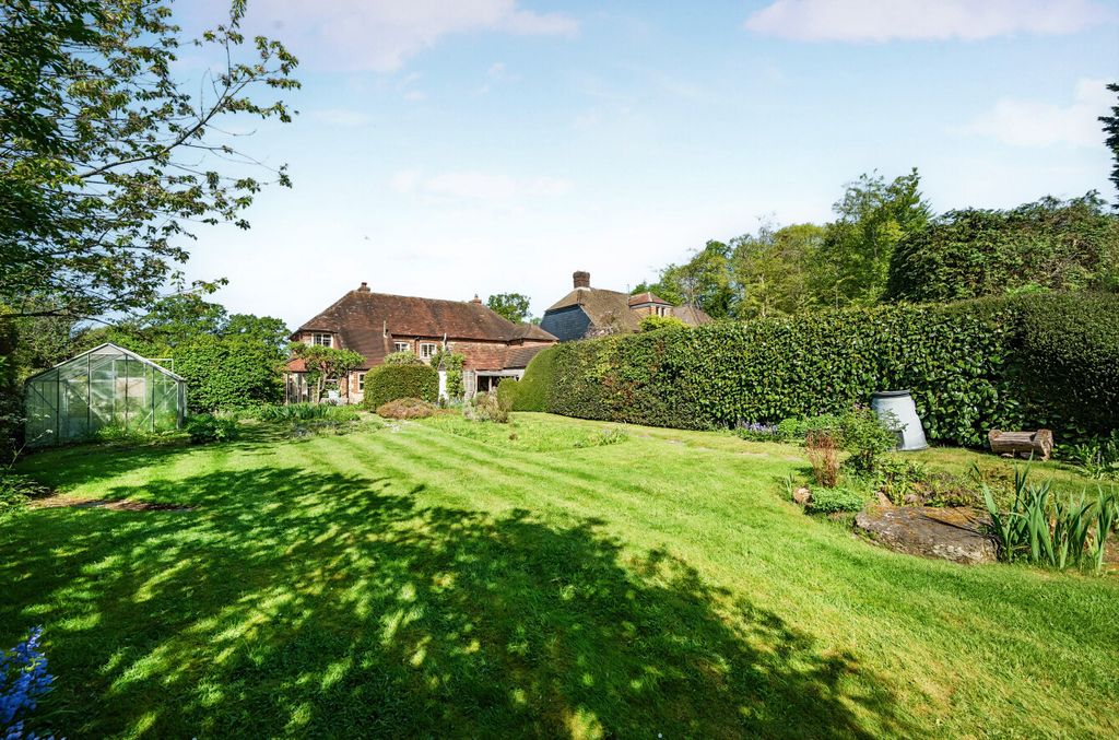 Property photo 3 of 17 1285580 (7) Ele.J...