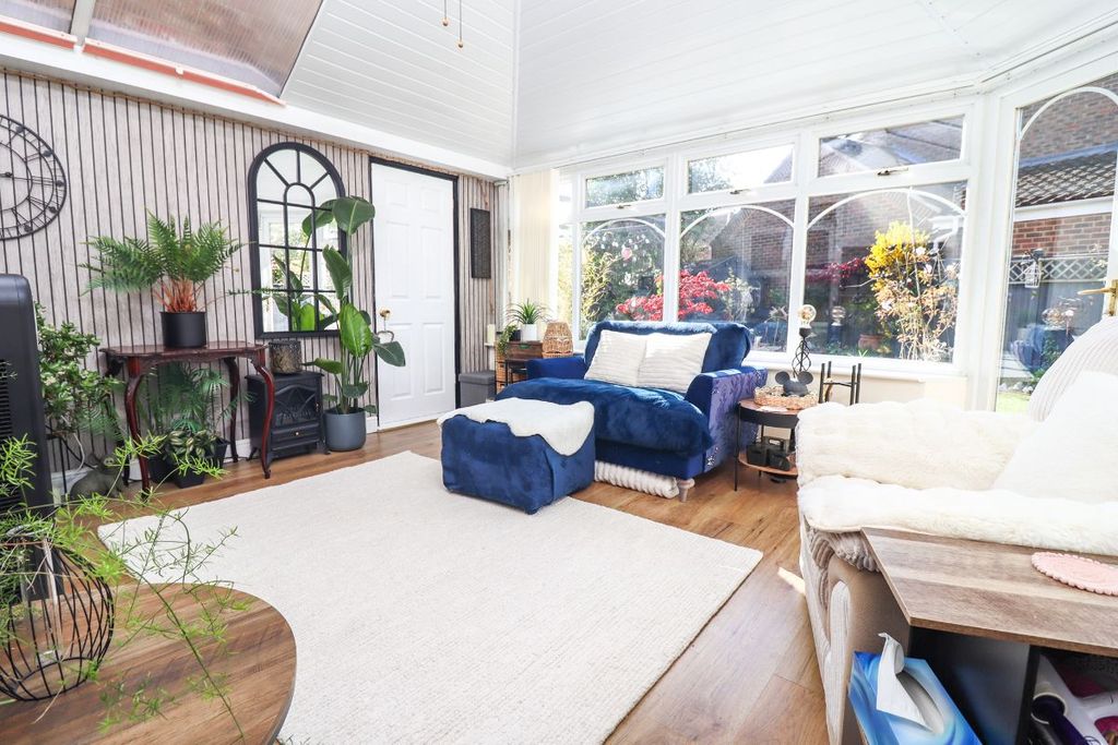 Property photo 3 of 23