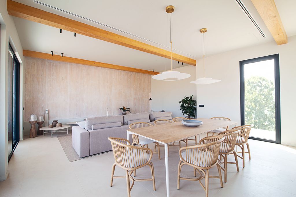 Property photo 3 of 12 002.Jpg