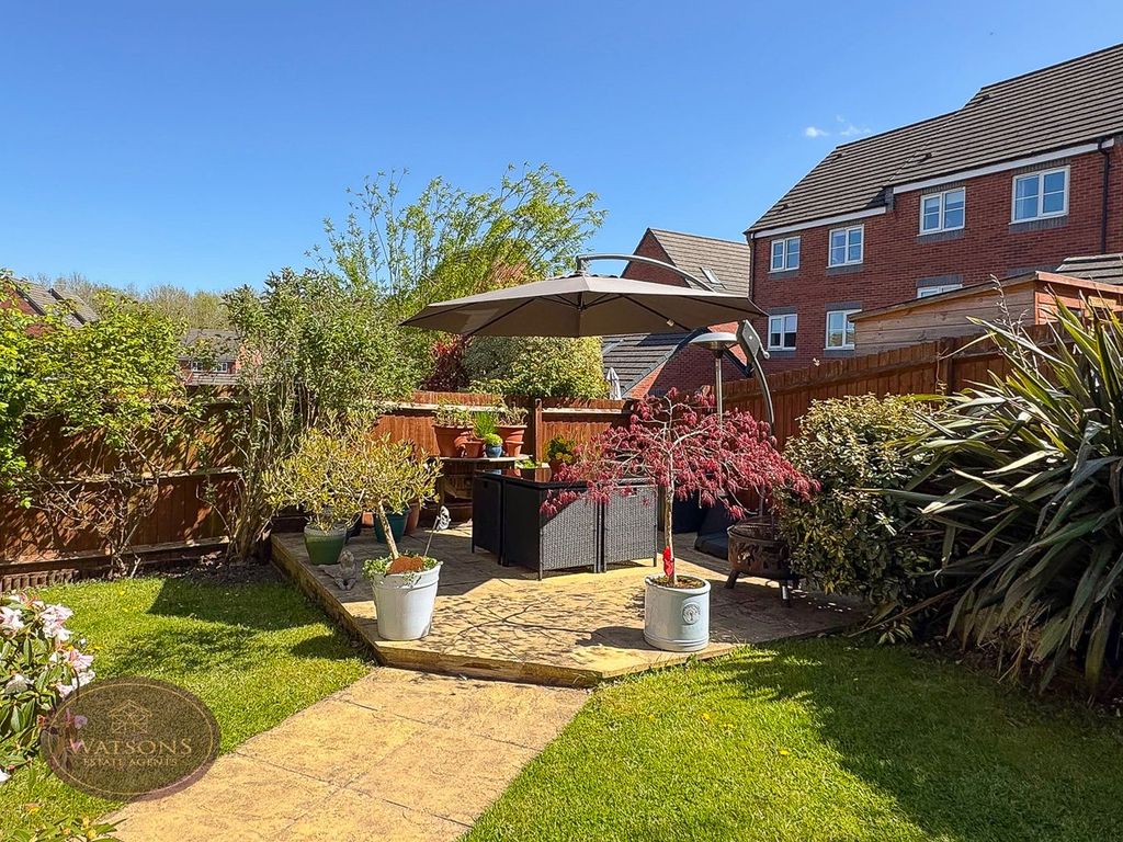 Property photo 2 of 40