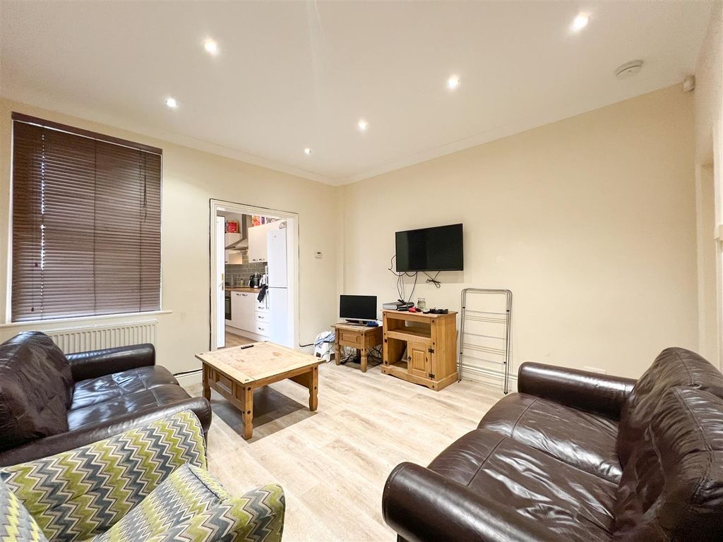 Property photo 2 of 10 Img_4934.Jpg