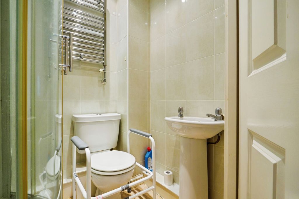 Property photo 3 of 20 Pbox-Img.Jpg
