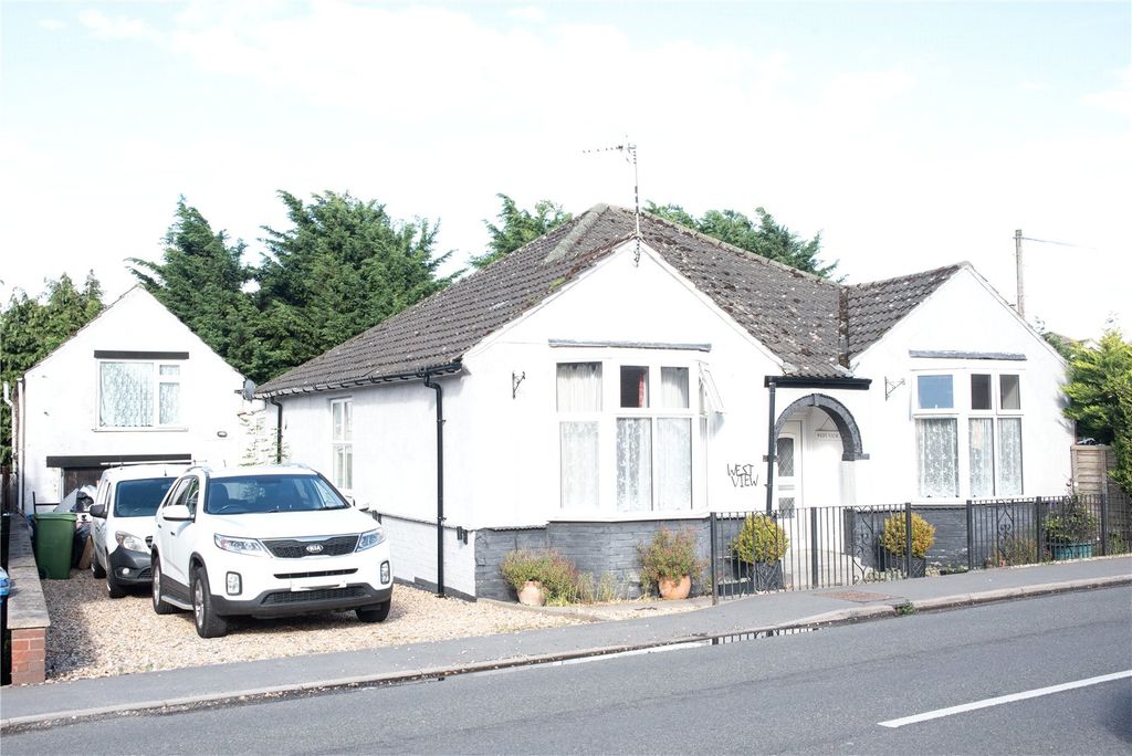 Property photo 2 of 36 2