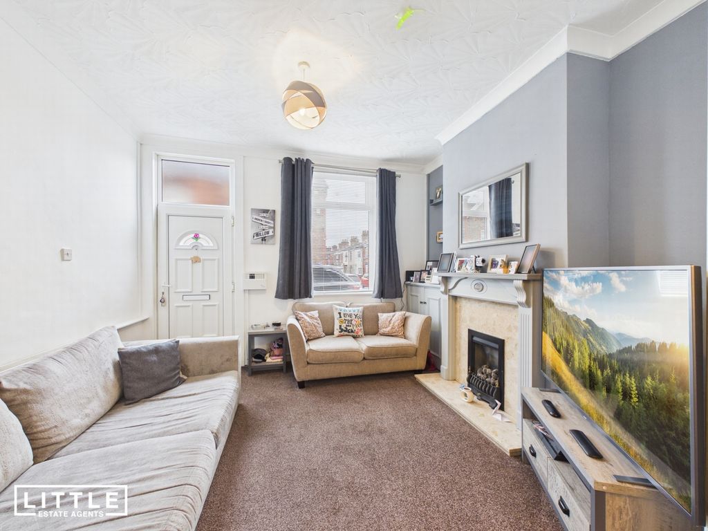 Property photo 2 of 17 Photo 3