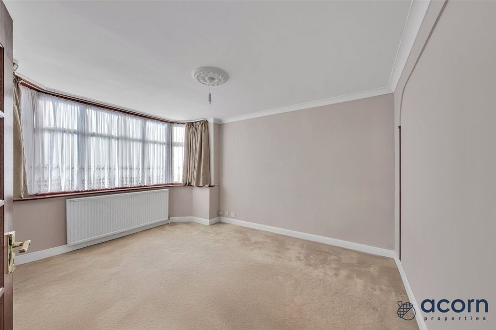 Property photo 3 of 20 Picture No. 11