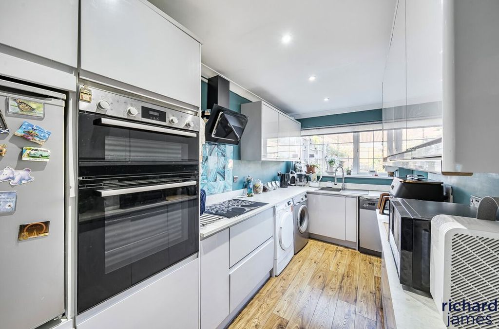 Property photo 2 of 18 5210Ebb6A5Cb47149B6Ff946F4B1Bddf