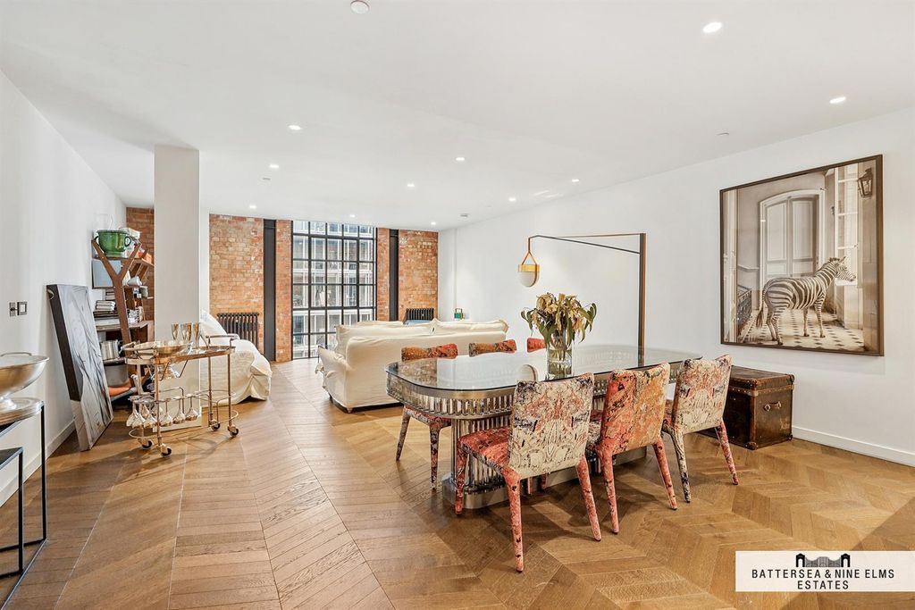 Property photo 1 of 27