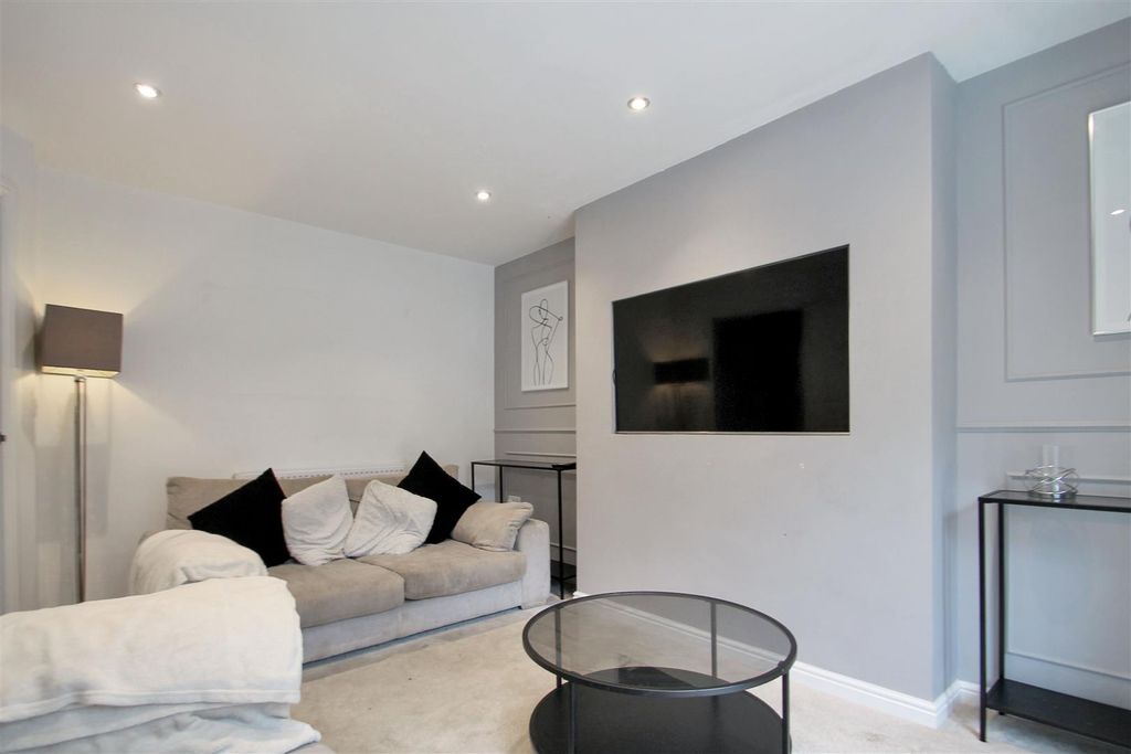 Property photo 2 of 15 Img_9890.Jpg