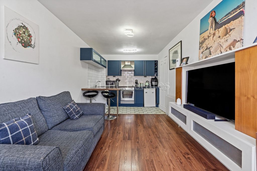 Property photo 3 of 16 Not Specified