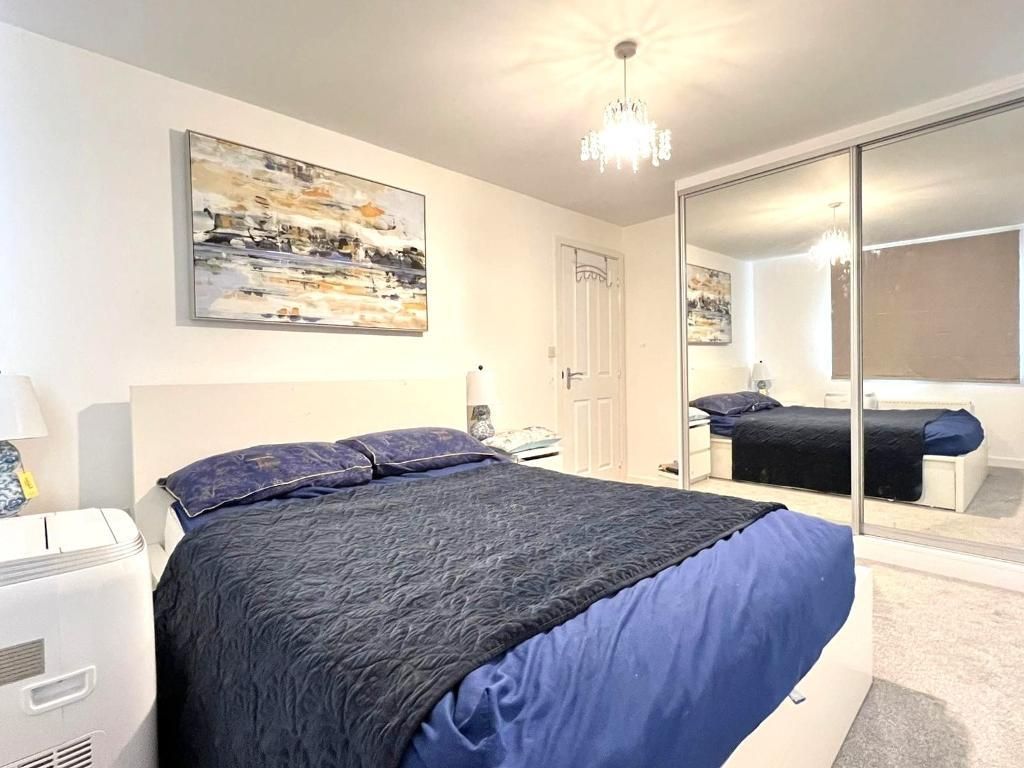Additional image 6 of 4 bed end terrace house for saleFauna Field, Dunstable, Bedfordshire LU5