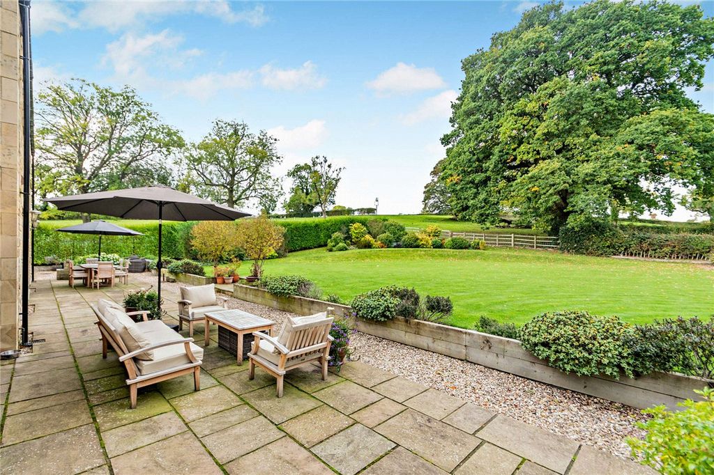 Property photo 2 of 17 Picture No. 05