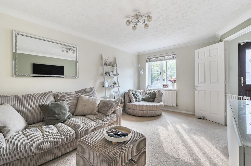 Property photo 2 of 13 1341320-13-68A4A8...