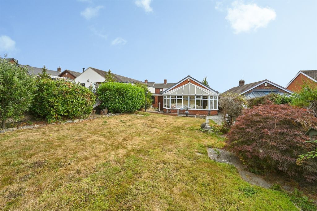 Property photo 2 of 21