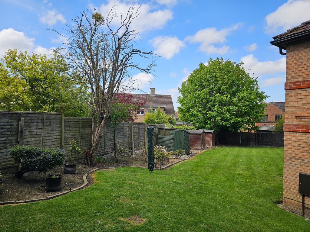 Property photo 2 of 12