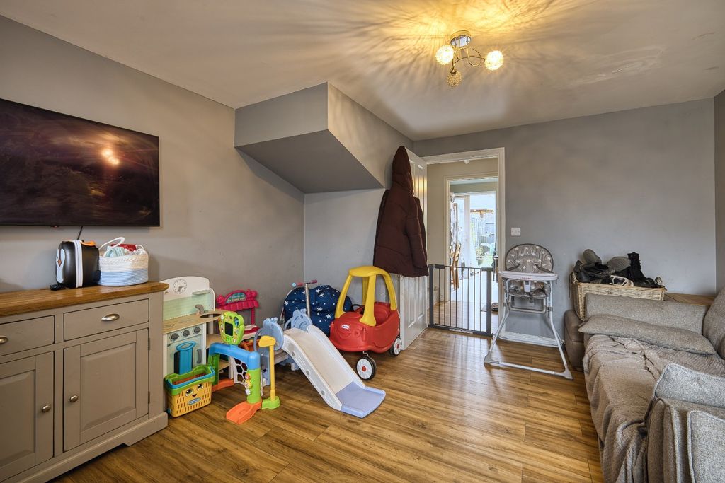 Property photo 2 of 11 Picture 2