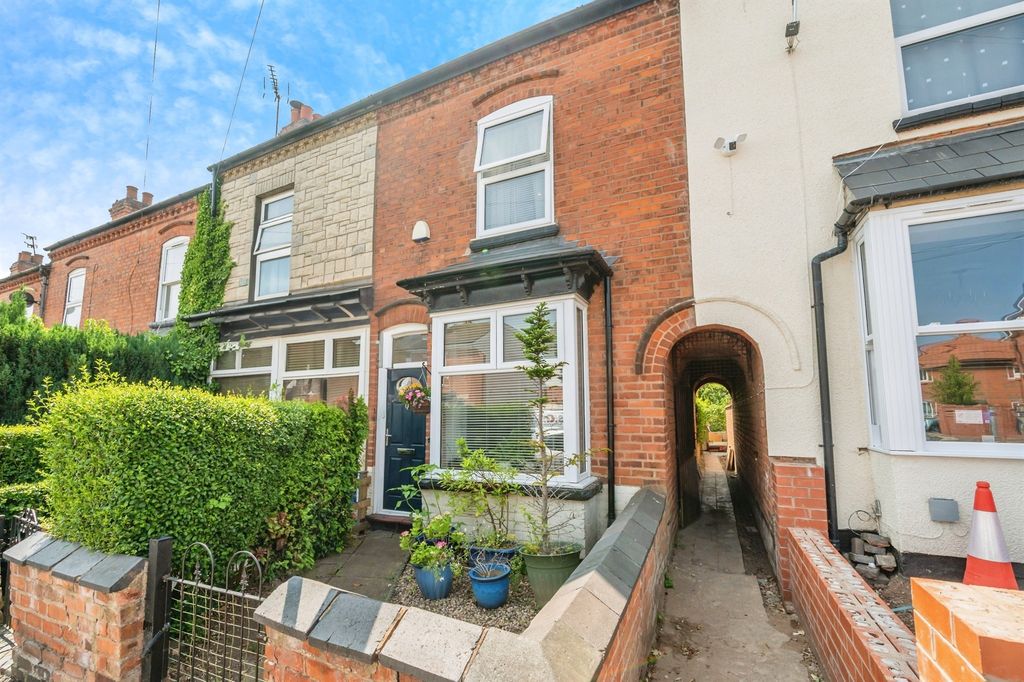 Property photo 1 of 17