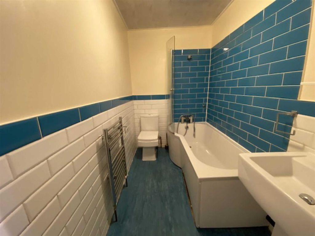 Property photo 2 of 3
