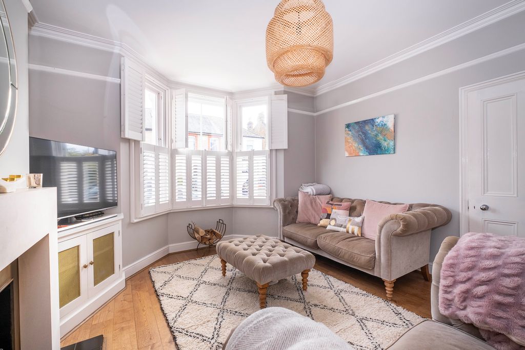 Property photo 2 of 16