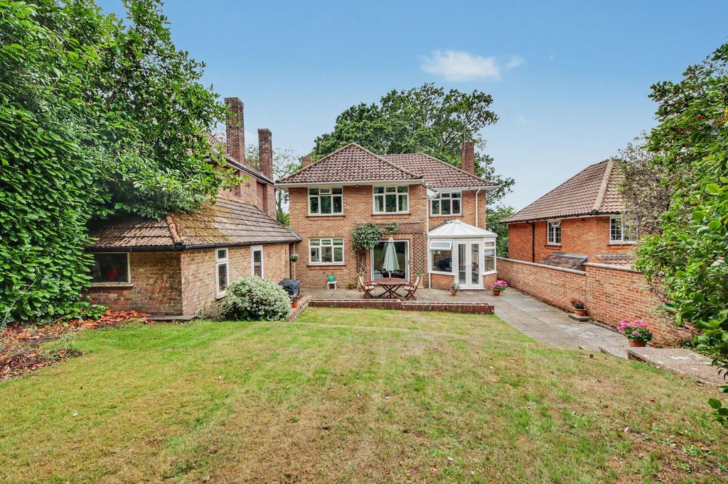 Property photo 1 of 19