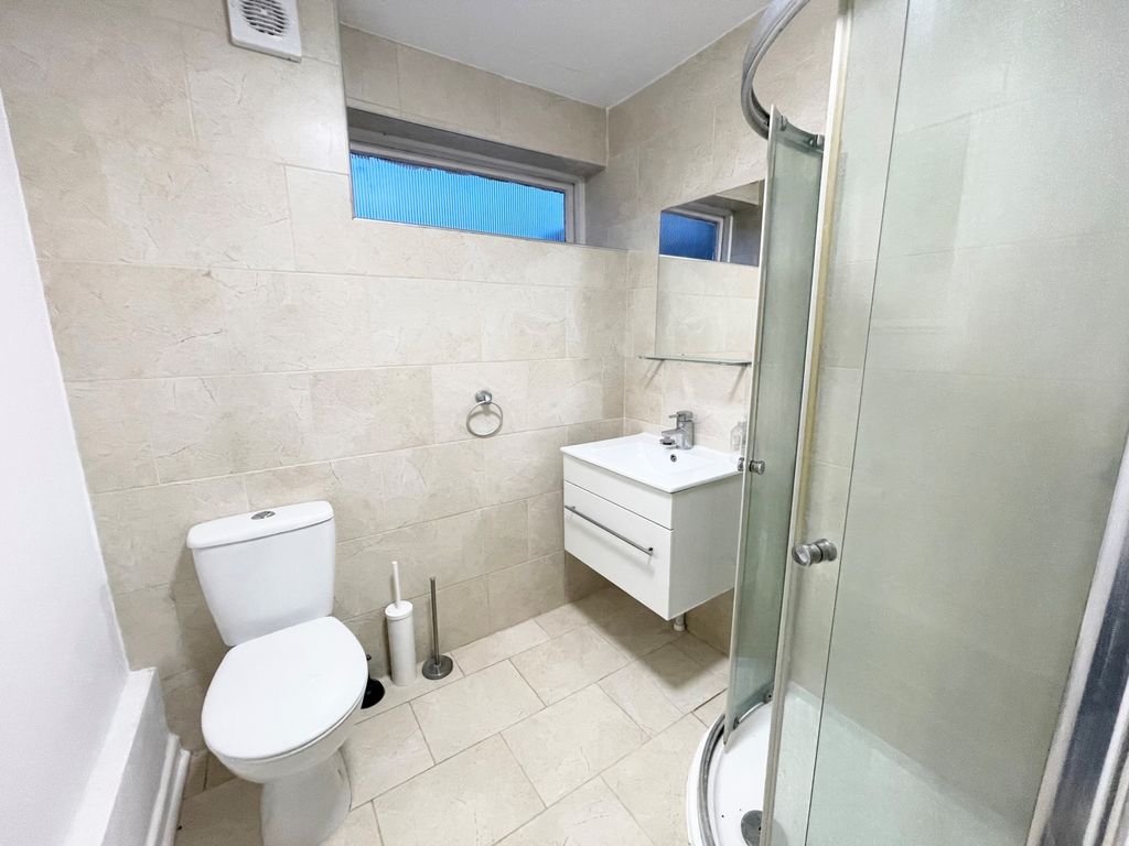 Property photo 3 of 5 Photo 4