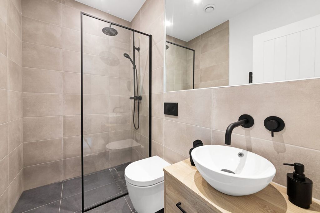 Property photo 3 of 27 Picture No. 36