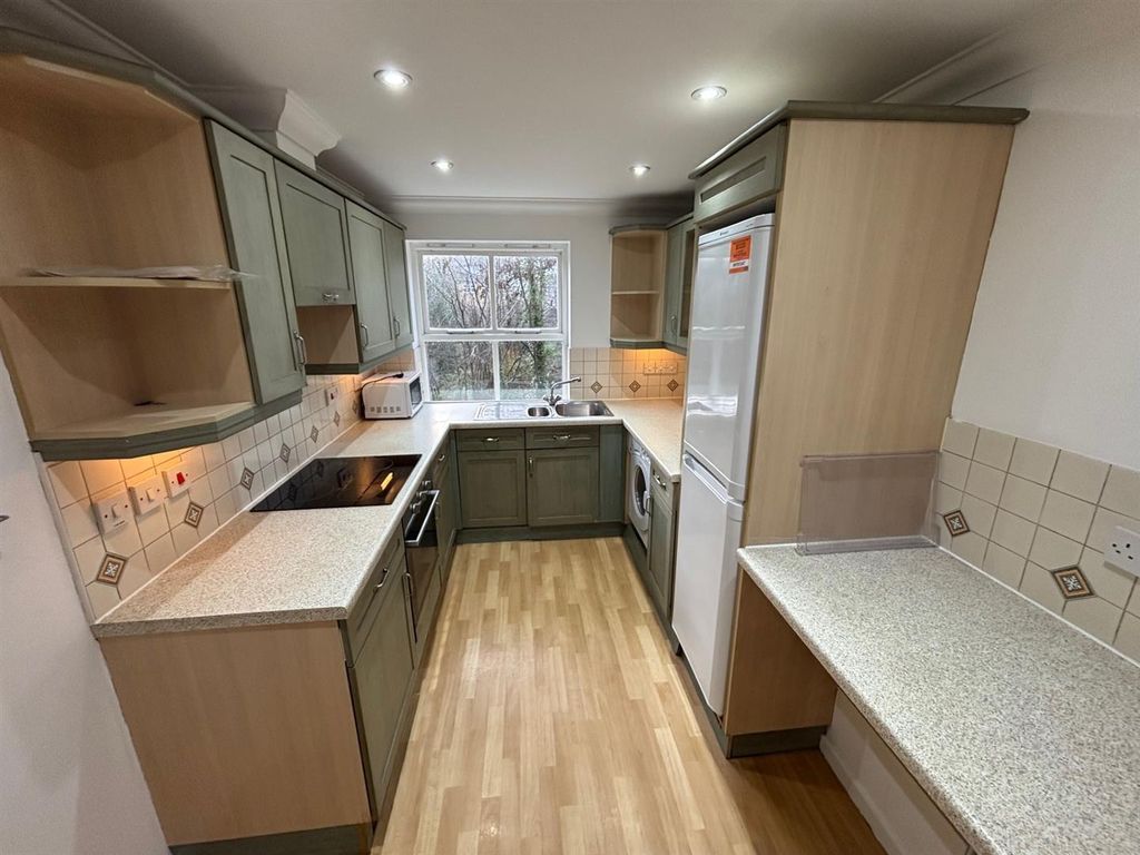 Property photo 2 of 10 Thumbnail_Img_6547.Jpg