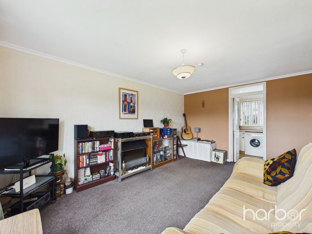 Property photo 3 of 10 5319165