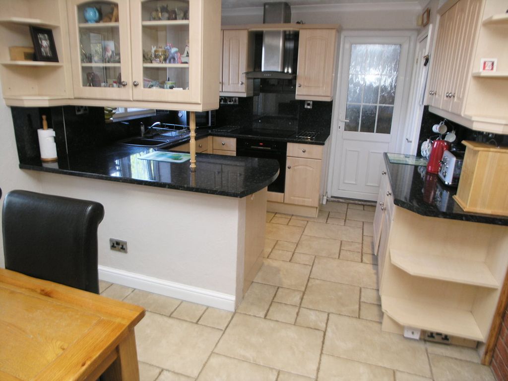 Property photo 2 of 24