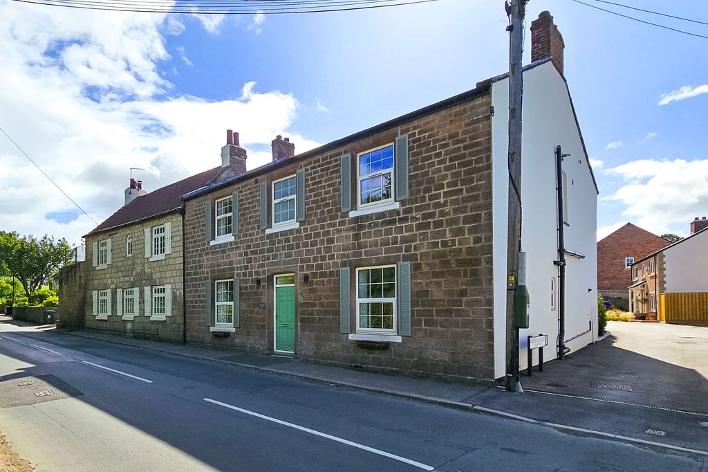 Property photo 1 of 29