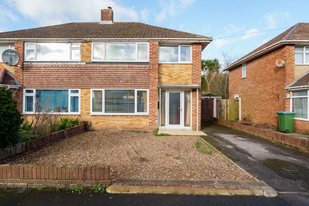 Property photo 1 of 11 Picture No. 17