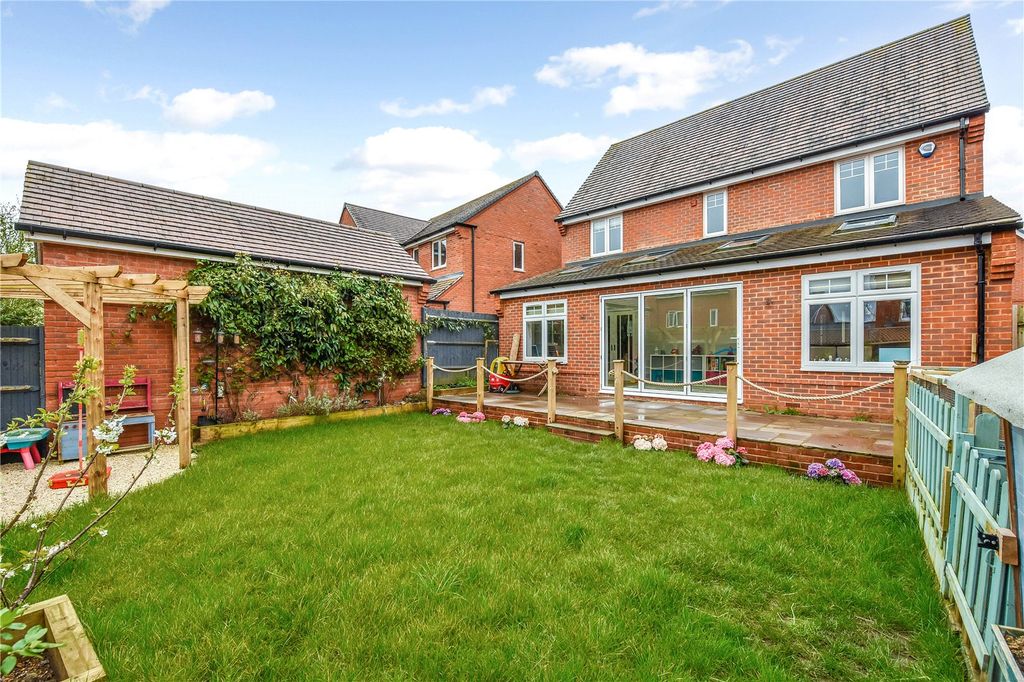 Property photo 2 of 12 Picture No. 33