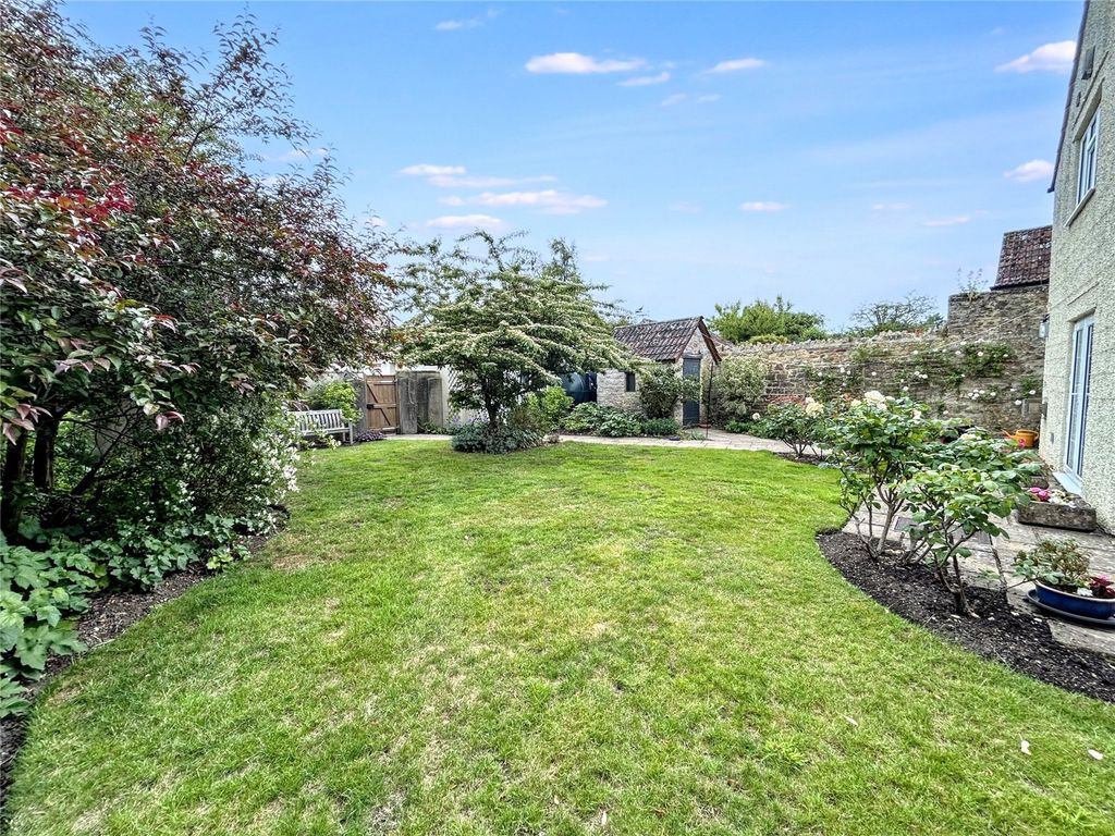 Property photo 3 of 18 Picture No. 26