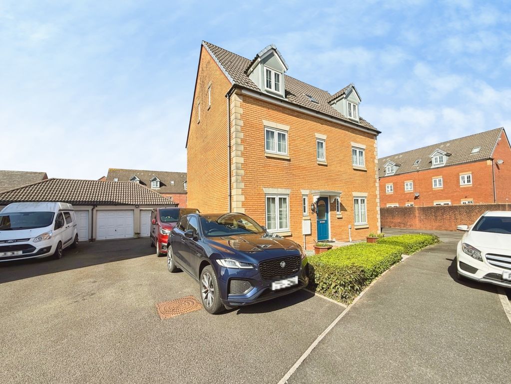 Property photo 2 of 38 4989744