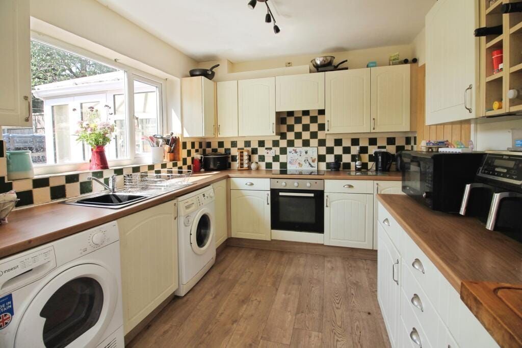 Property photo 2 of 15