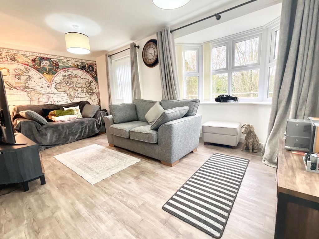 Property photo 2 of 29