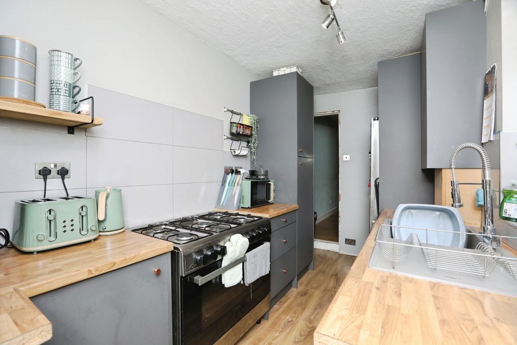 Property photo 2 of 14 Pbox-Img.Jpg