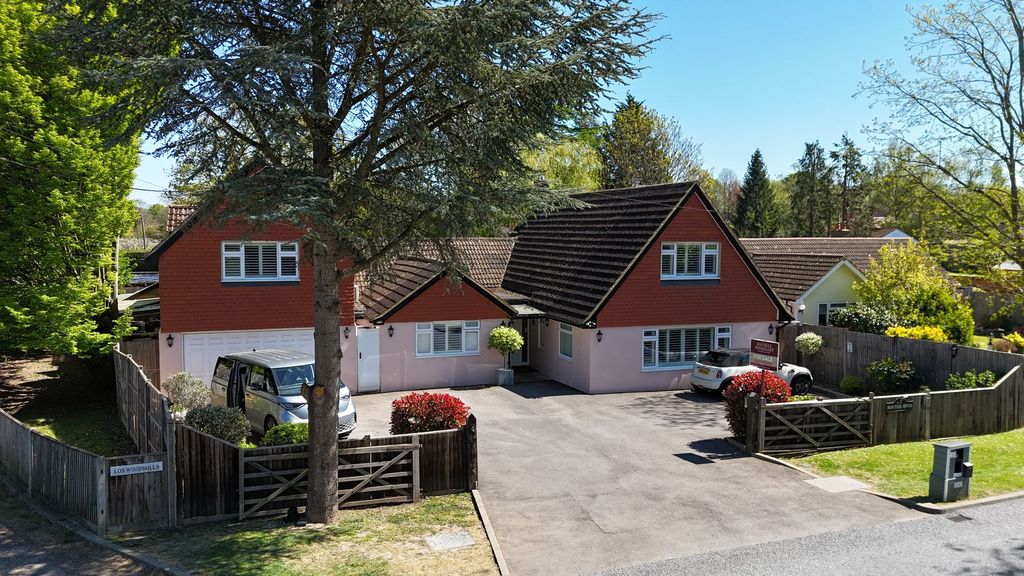 Property photo 1 of 37