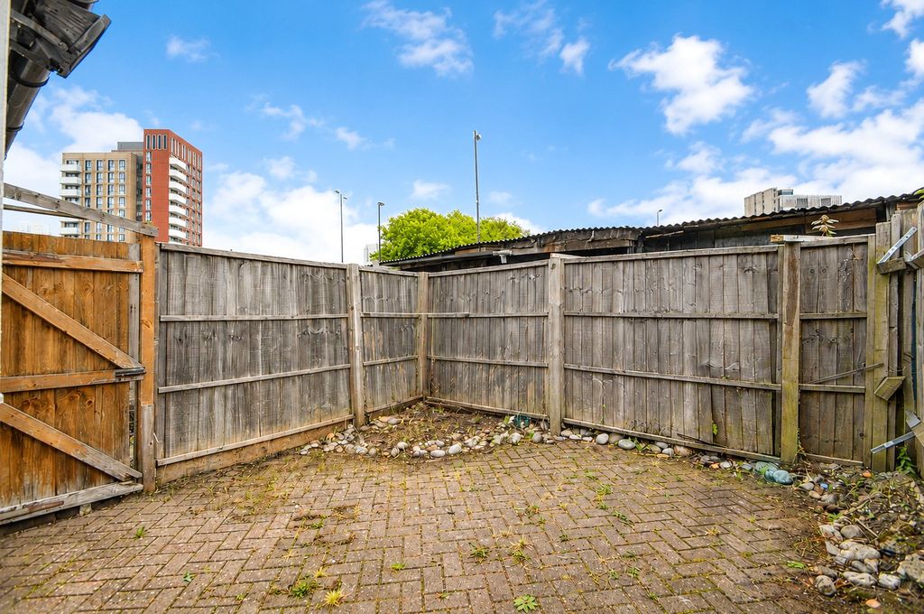 Property photo 1 of 7 Picture No. 24