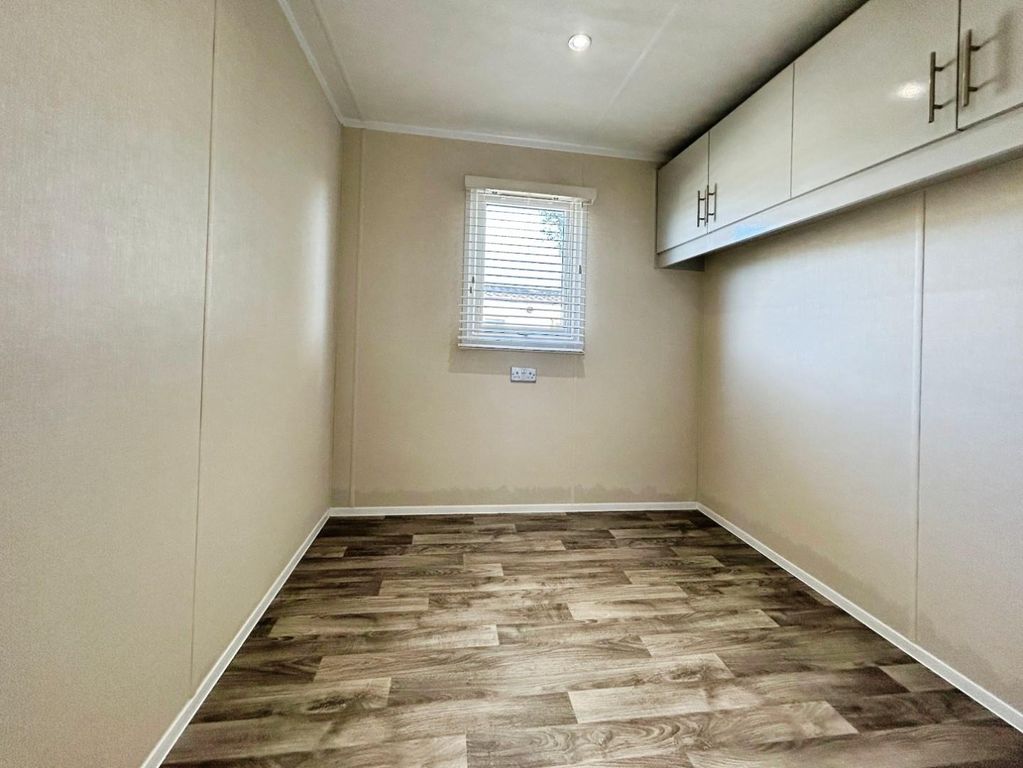 Property photo 3 of 9 A2Ac1c1c-Image00013.Jpeg