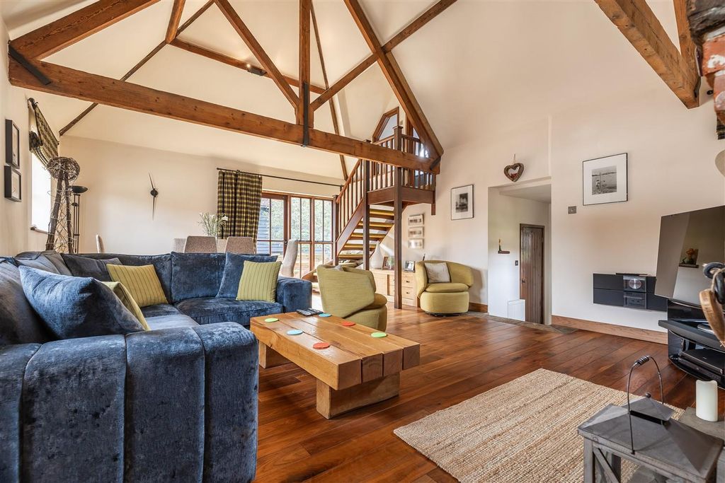 Property photo 2 of 38 3 The Hall Barns (53).Jpg