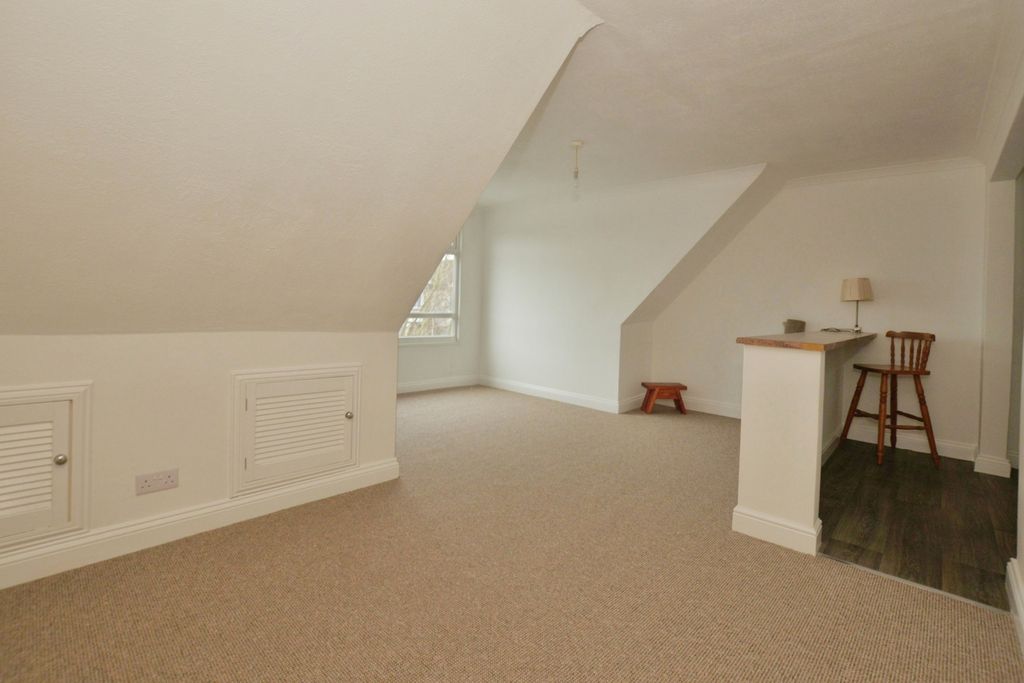 Property photo 2 of 19 Living Room