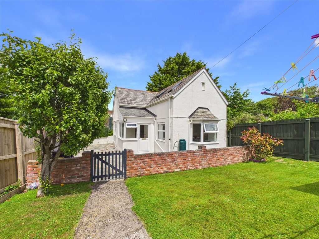 Property photo 3 of 28 Claremont Lodge