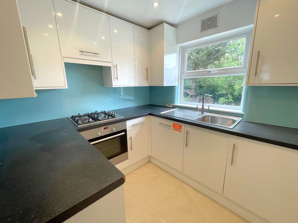 Property photo 1 of 6 Img_3771