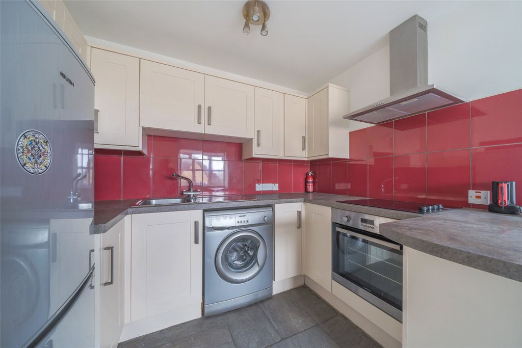 Property photo 2 of 14 Kitchen/Dining Room