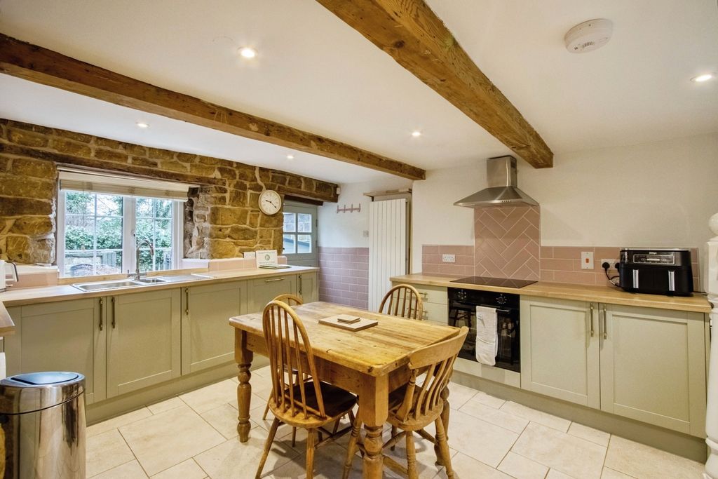 Property photo 3 of 20 Pbox-Img.Jpg