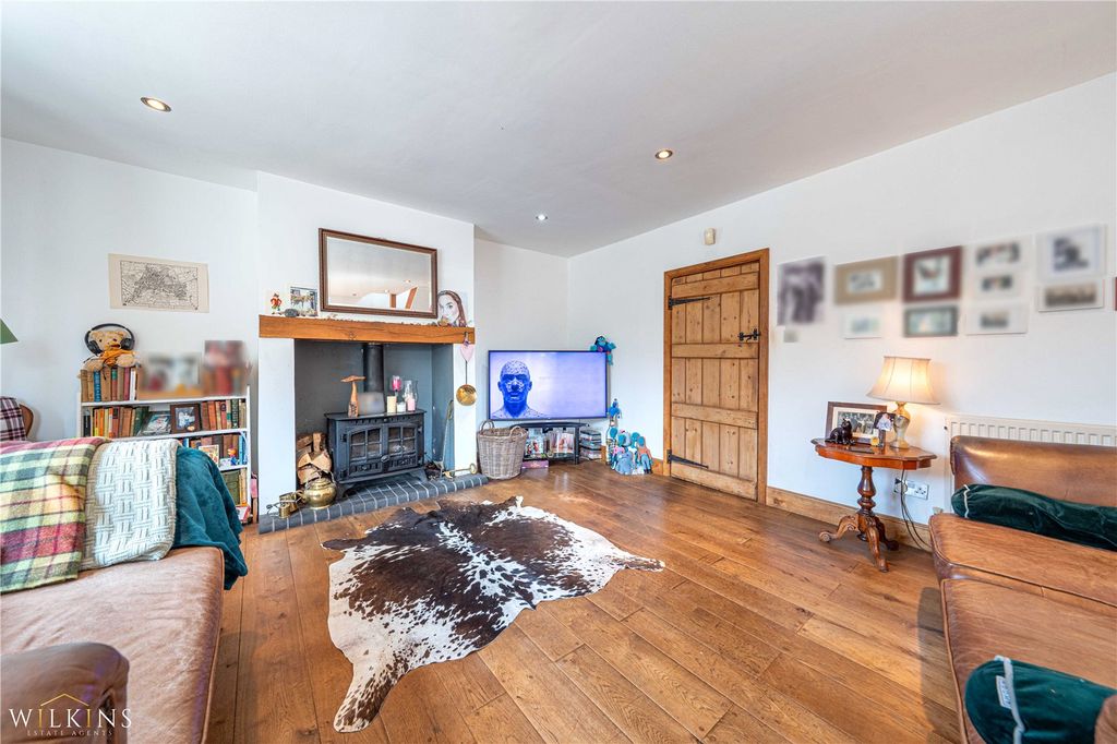Property photo 2 of 31 Picture No. 23