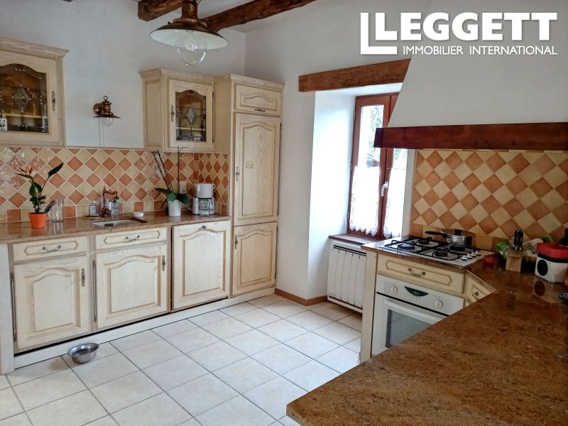 Property photo 3 of 10